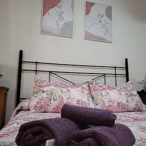 ¡bajo Con Terraza Y Patio Cerca De La Playa Y De La Piscina Comunitaria! Apartamento